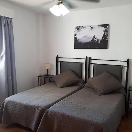 מלון Pueblo Torviscas 3*