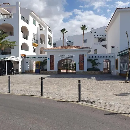 Pueblo Torviscas מלון 3*