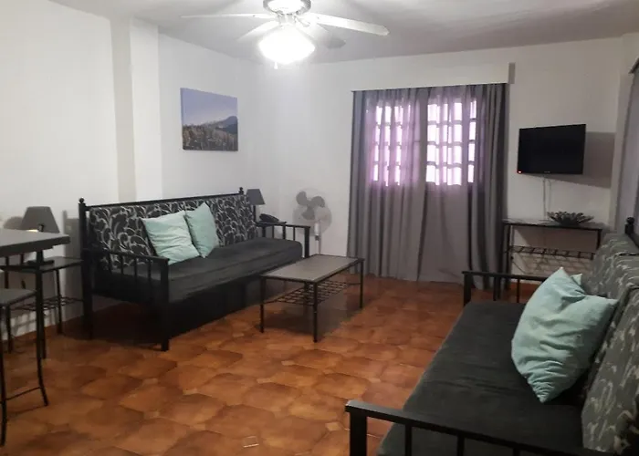 Pueblo Torviscas Otel 3*